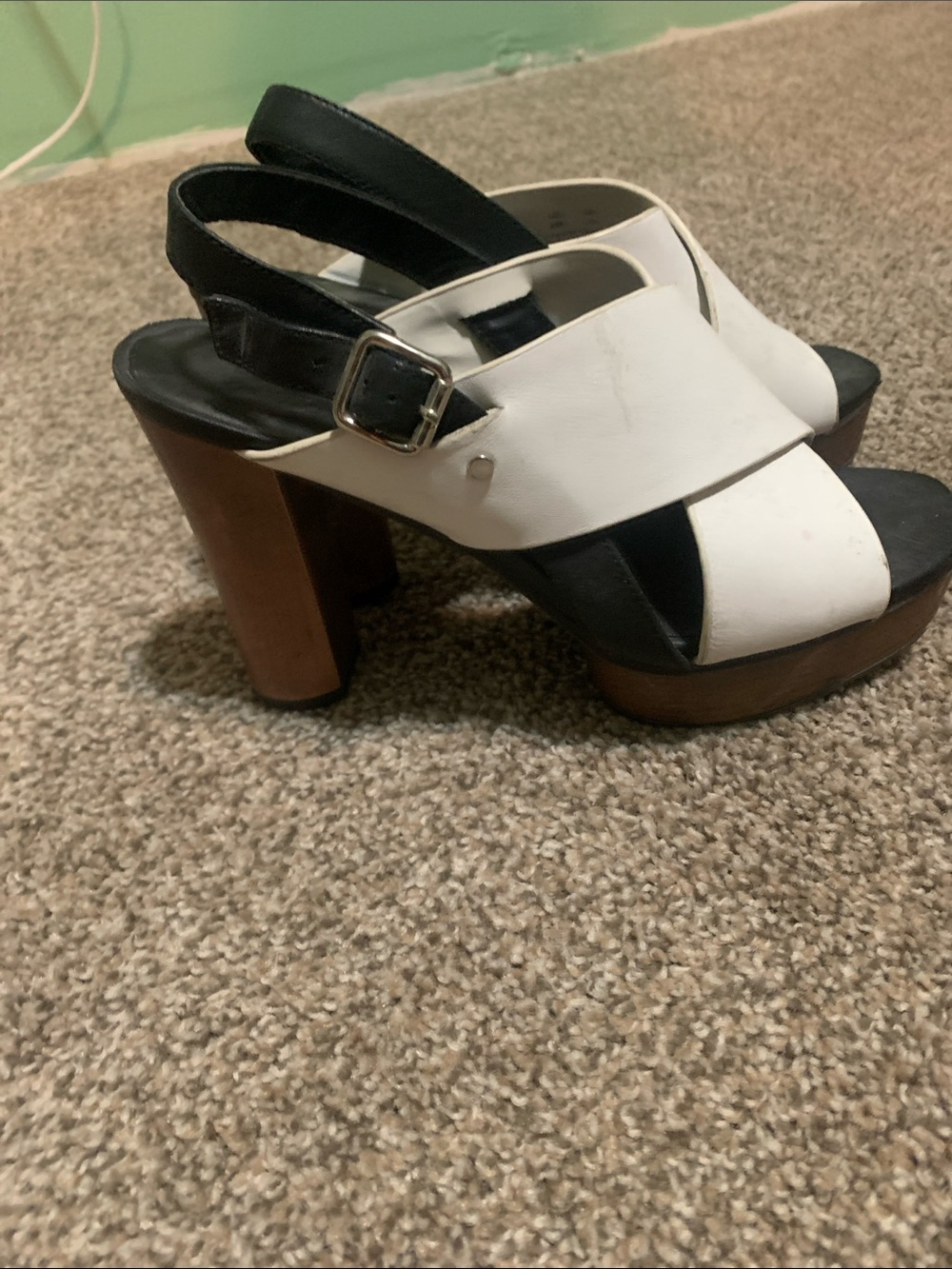 Women’s Two-Tone Platform Slingback Heels in White and Black